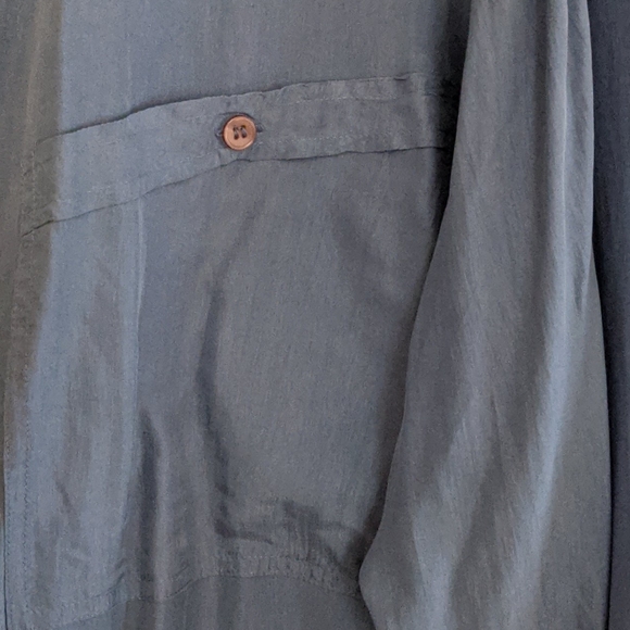 Vintage Silk Shirt size Petite Med Periwinkle blue - Picture 3 of 7